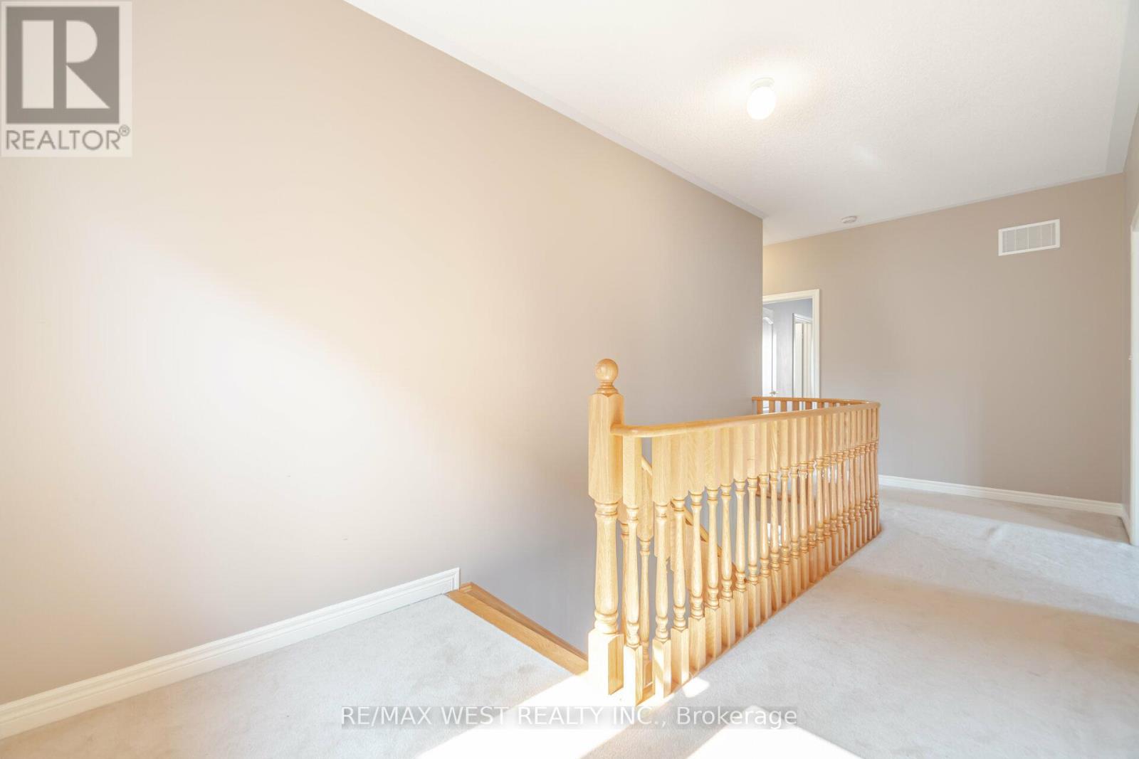 422 Hidden Trail, Oakville, Ontario  L6M 0N3 - Photo 26 - W12459057