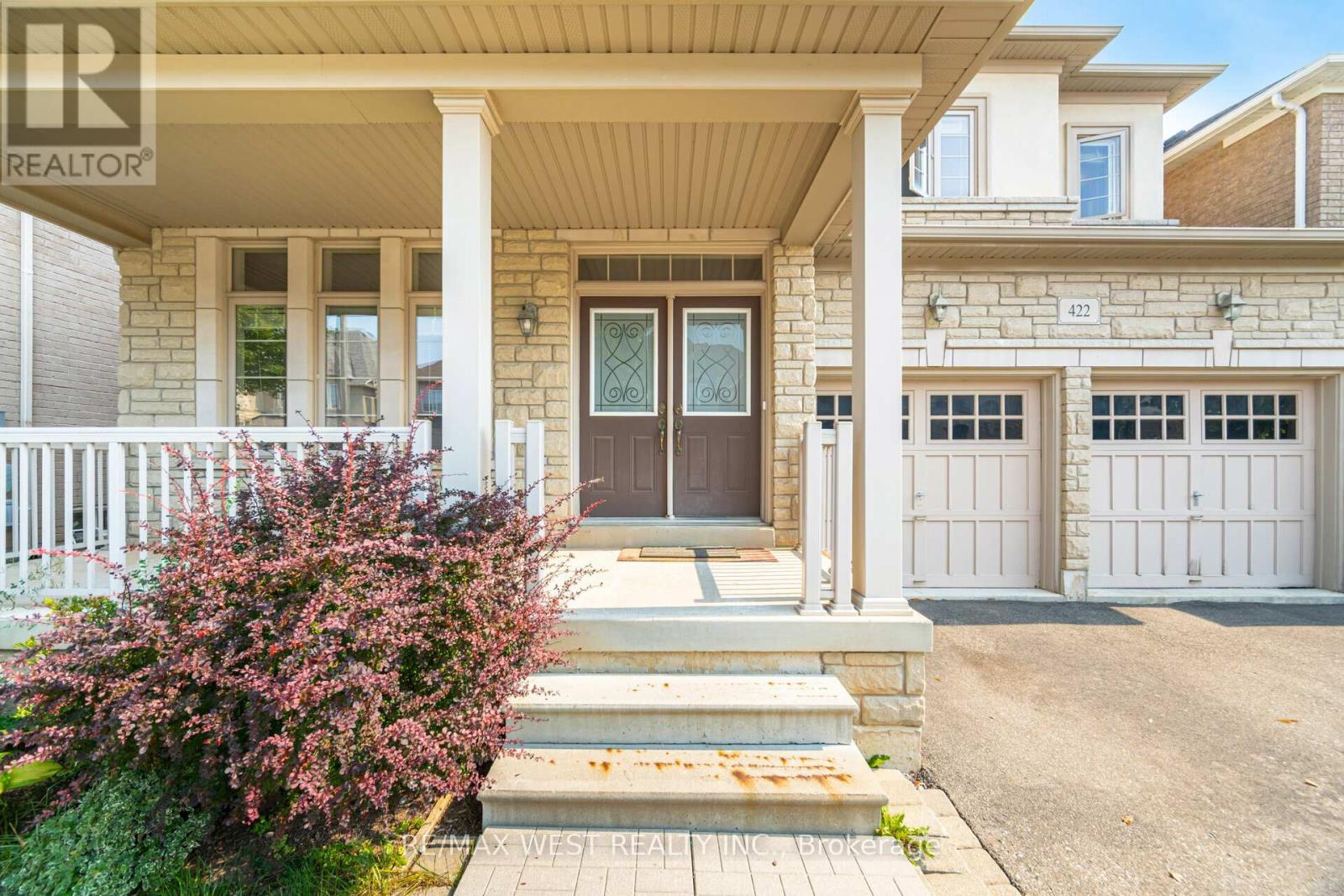 422 Hidden Trail, Oakville, Ontario  L6M 0N3 - Photo 3 - W12459057