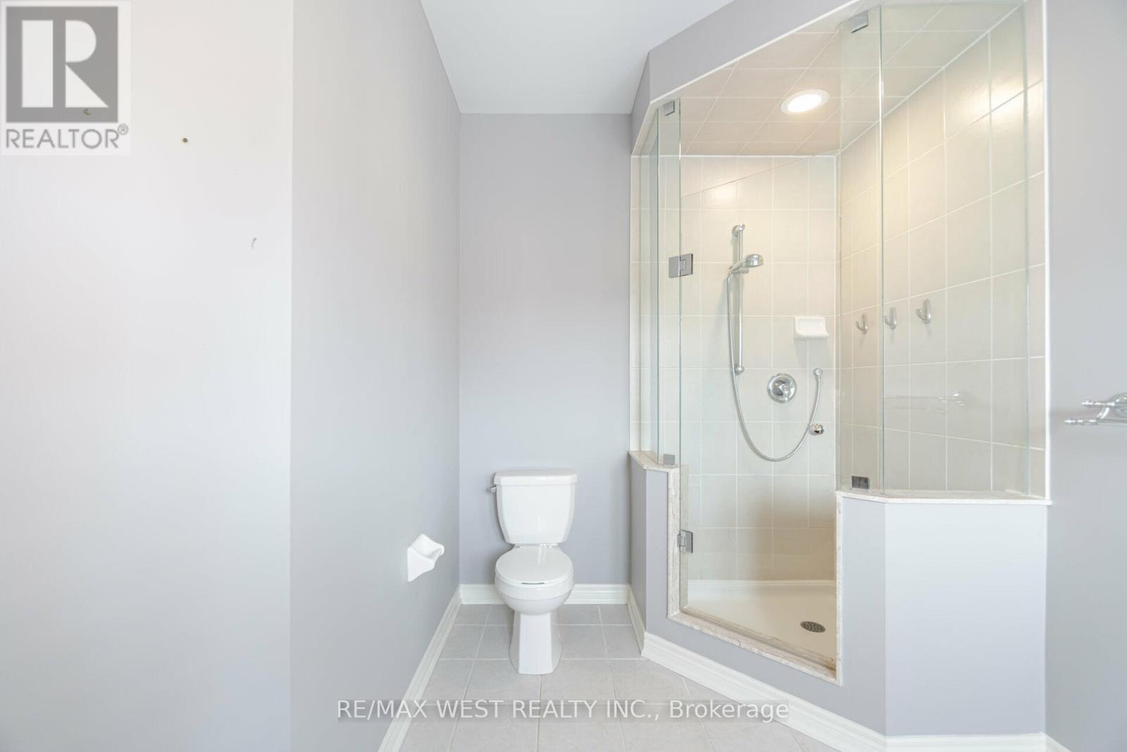 422 Hidden Trail, Oakville, Ontario  L6M 0N3 - Photo 33 - W12459057