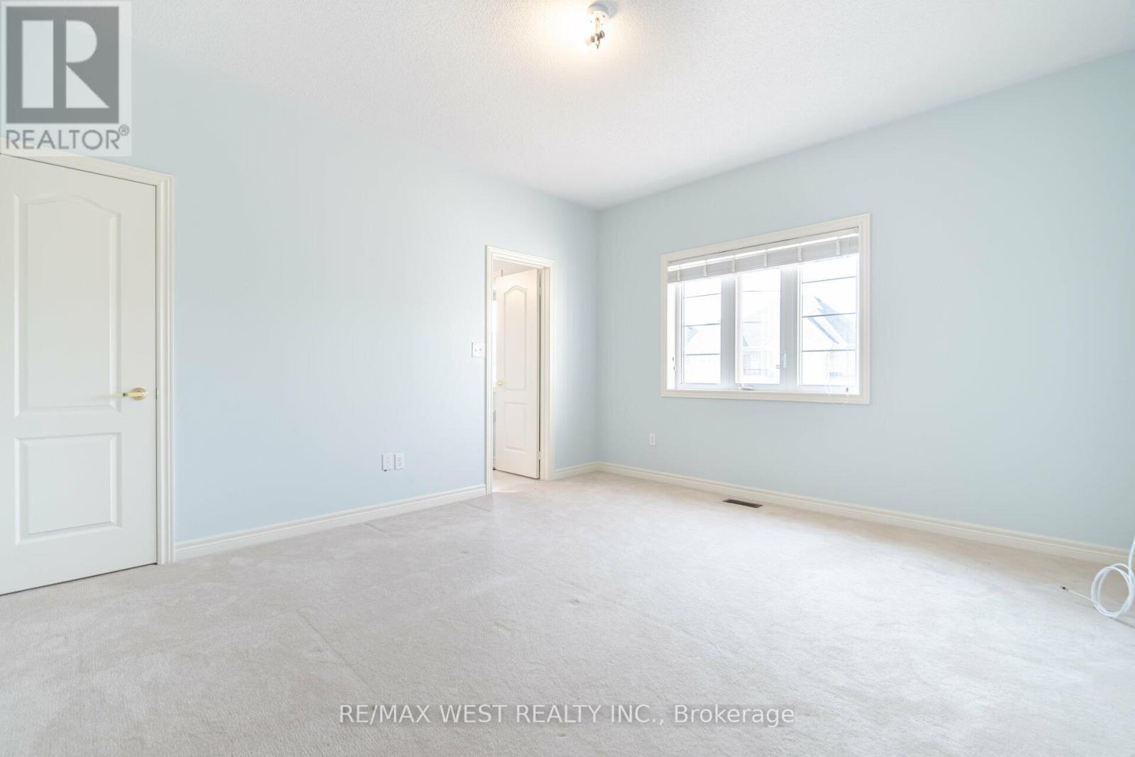 422 Hidden Trail, Oakville, Ontario  L6M 0N3 - Photo 35 - W12459057