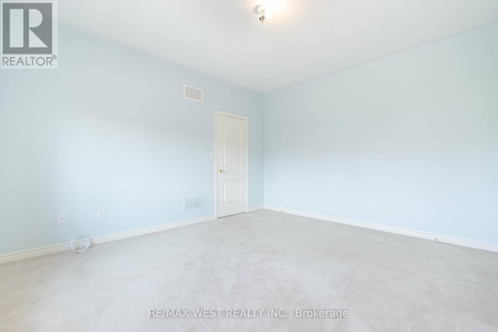 422 Hidden Trail, Oakville, Ontario  L6M 0N3 - Photo 36 - W12459057