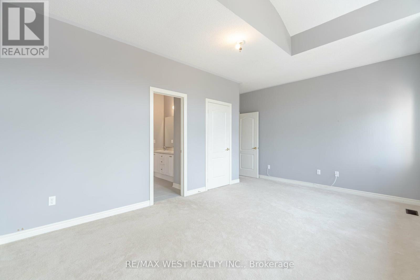 422 Hidden Trail, Oakville, Ontario  L6M 0N3 - Photo 39 - W12459057
