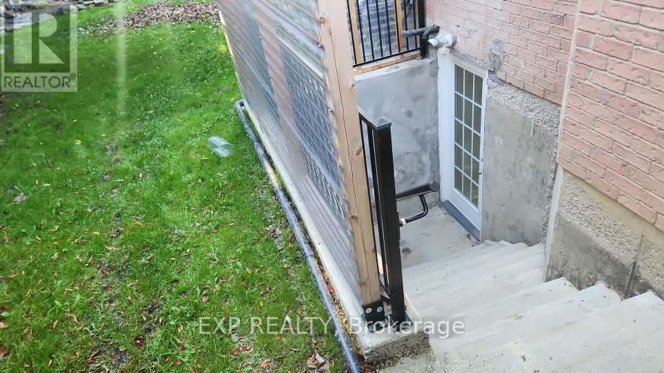 Bsmt - 3067 Ilomar Court, Mississauga, Ontario  L5N 5B5 - Photo 5 - W12459059