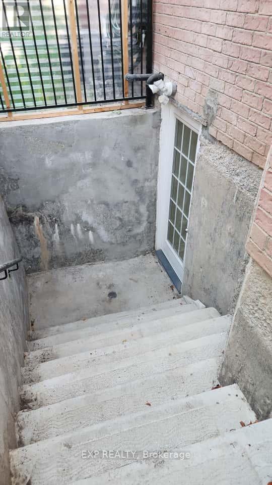 Bsmt - 3067 Ilomar Court, Mississauga, Ontario  L5N 5B5 - Photo 6 - W12459059