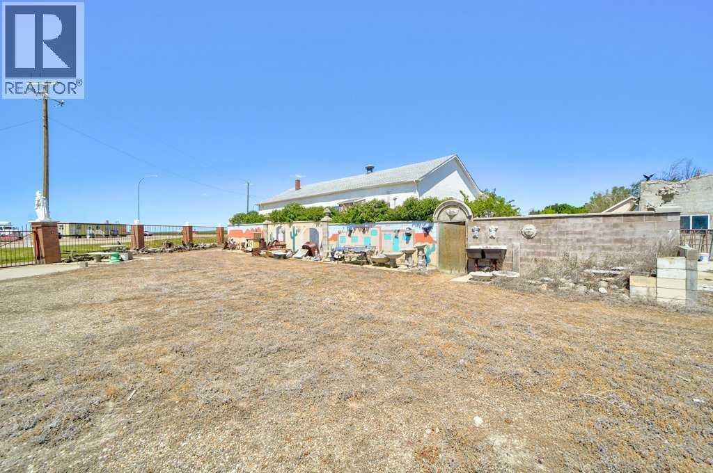 208 Railway Street Se, Milk River, Alberta  T0K 1M0 - Photo 12 - A2192041