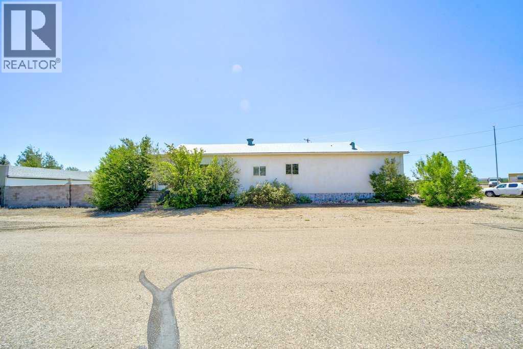 208 Railway Street Se, Milk River, Alberta  T0K 1M0 - Photo 6 - A2192041