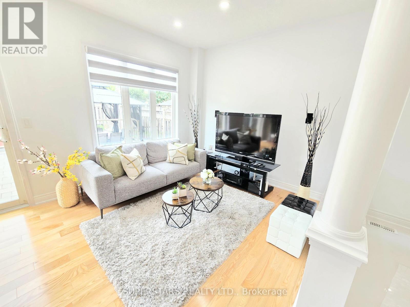 50 Macadam Road, Markham, Ontario  L6E 2C1 - Photo 11 - N12459061