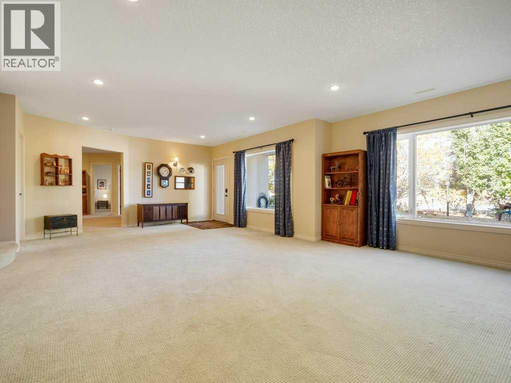 21 Fairmont Park Landing S, Lethbridge, Alberta  T1K 7L1 - Photo 25 - A2261925