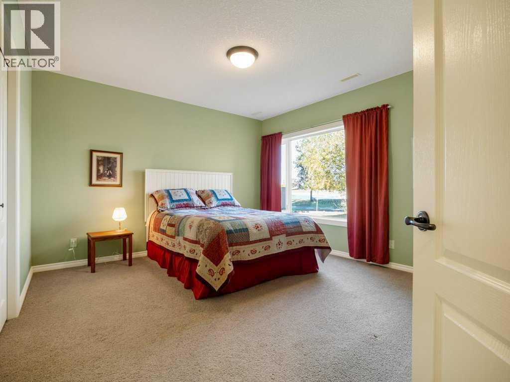 21 Fairmont Park Landing S, Lethbridge, Alberta  T1K 7L1 - Photo 29 - A2261925