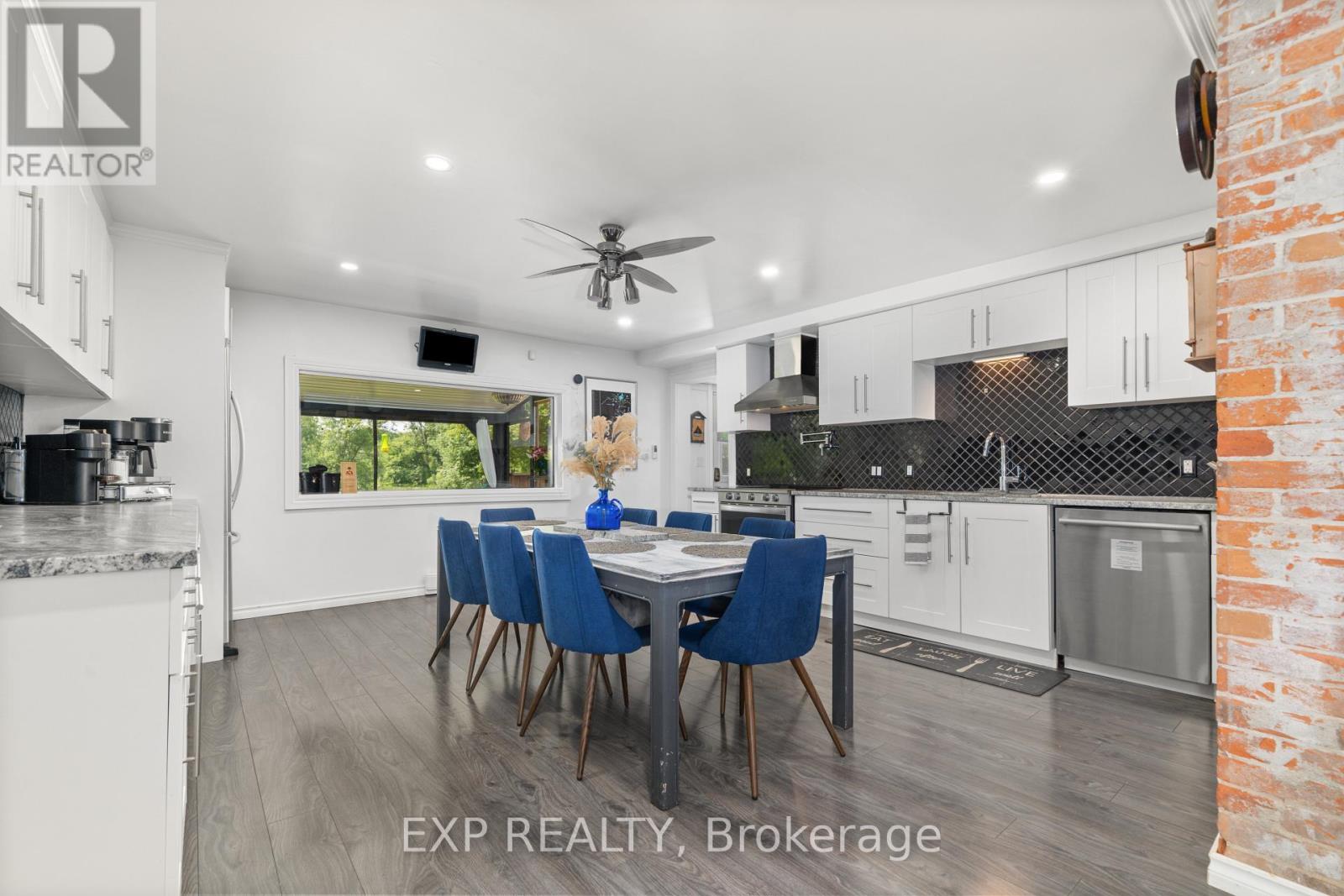 27 Lost Channel Court, Tweed (Hungerford (Twp)), Ontario  K0K 3H0 - Photo 12 - X12459072