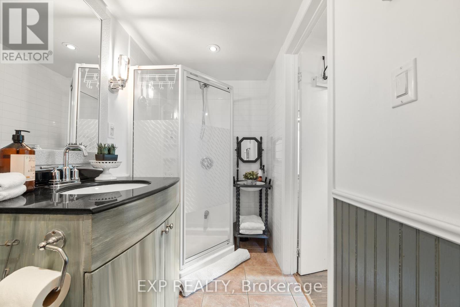 27 Lost Channel Court, Tweed (Hungerford (Twp)), Ontario  K0K 3H0 - Photo 16 - X12459072