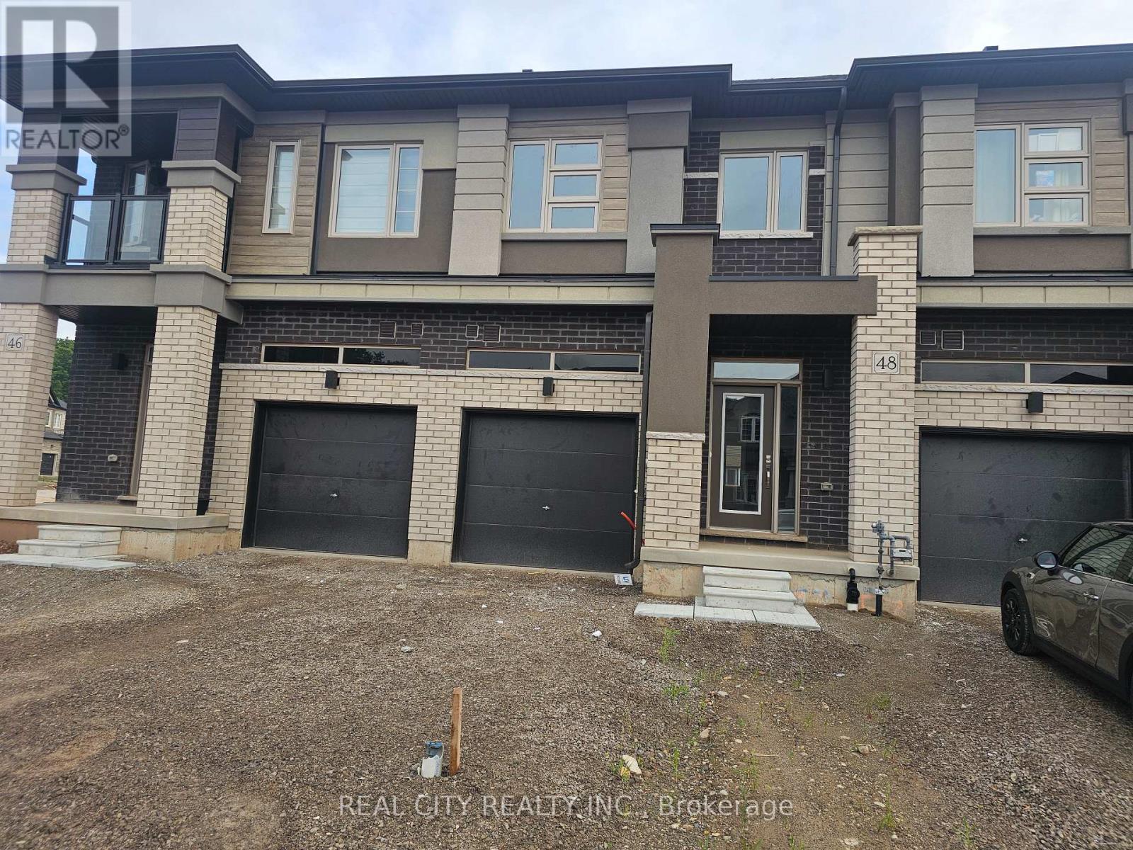 48 MCKERNAN AVENUE, Brantford, Ontario