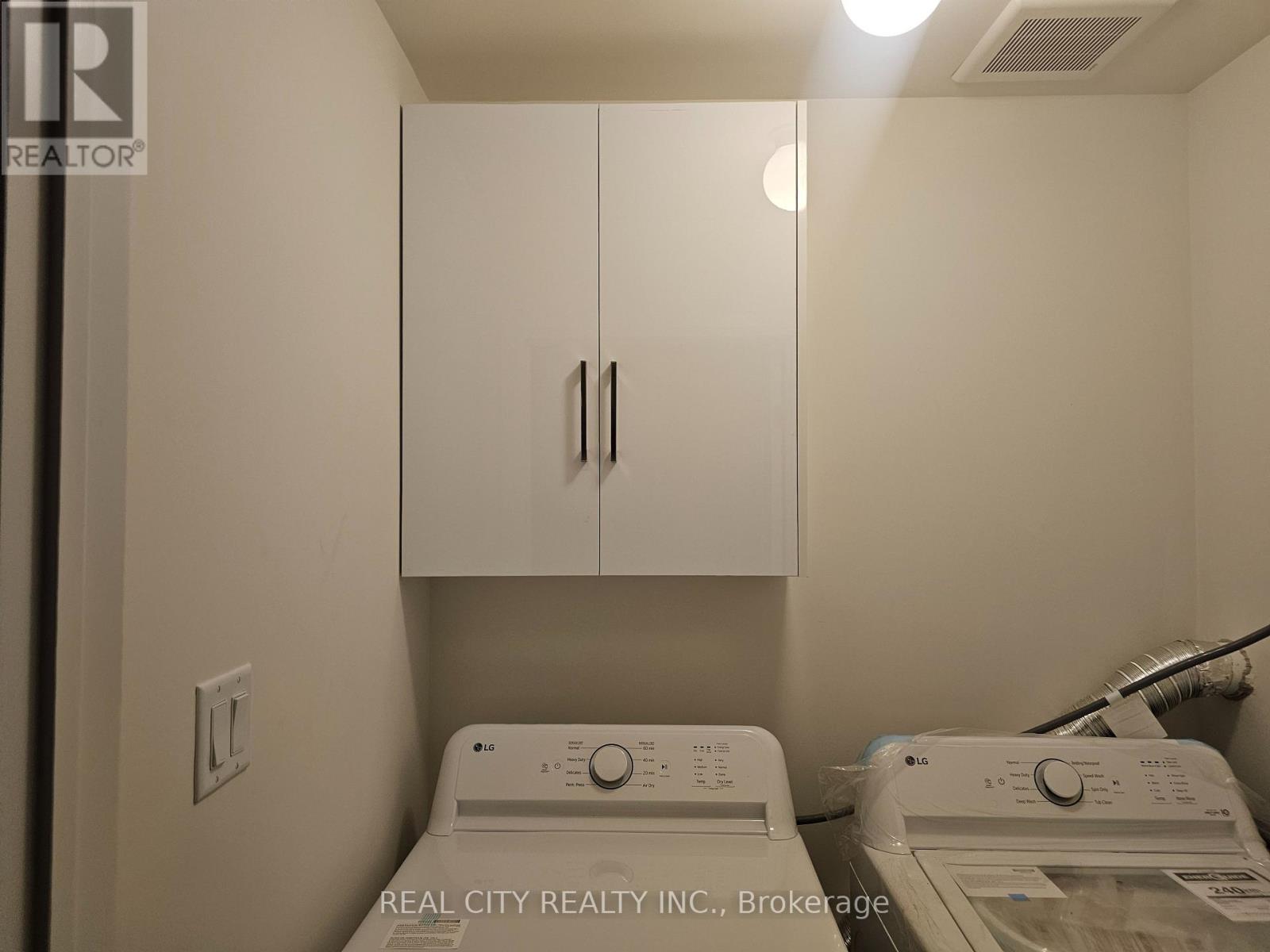 48 Mckernan Avenue, Brantford, Ontario  N3V 0C2 - Photo 15 - X12459070