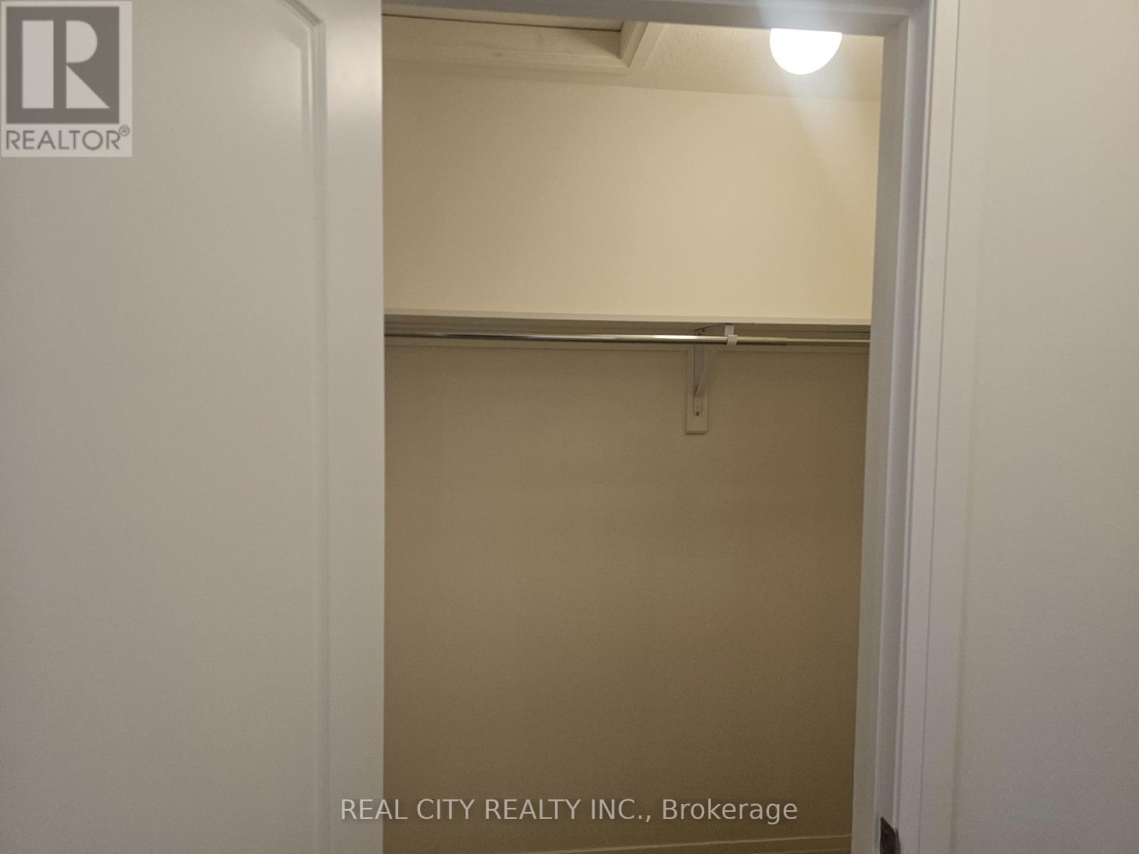 48 Mckernan Avenue, Brantford, Ontario  N3V 0C2 - Photo 26 - X12459070