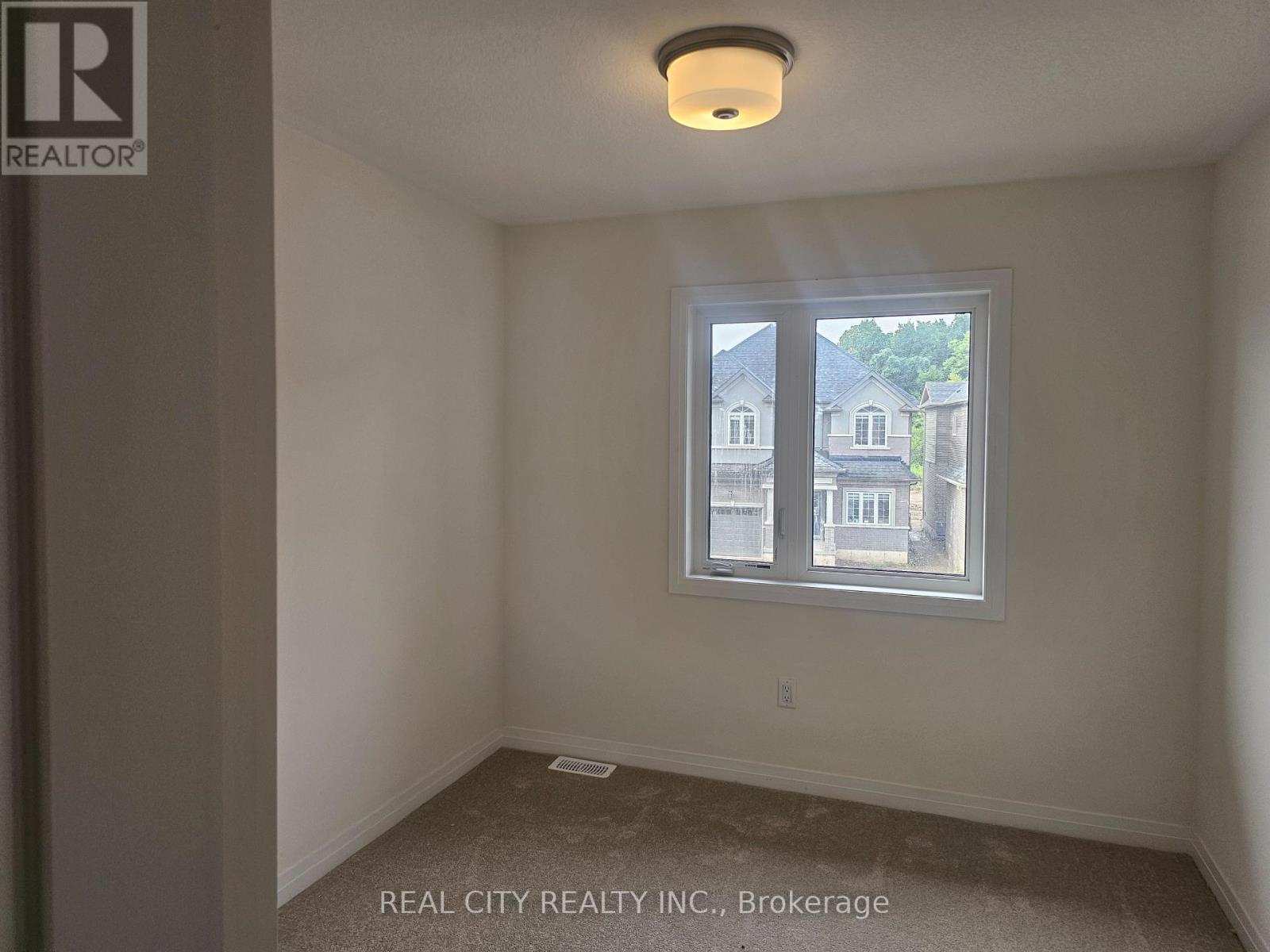 48 Mckernan Avenue, Brantford, Ontario  N3V 0C2 - Photo 31 - X12459070