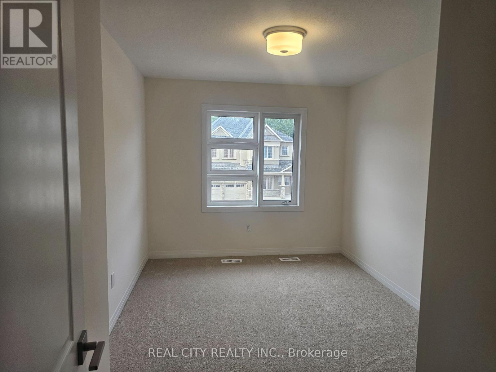 48 Mckernan Avenue, Brantford, Ontario  N3V 0C2 - Photo 32 - X12459070