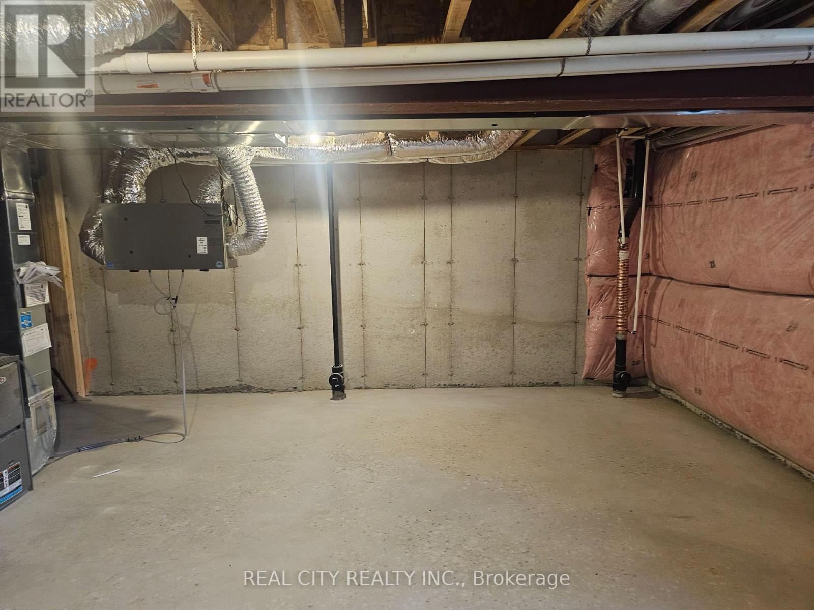48 Mckernan Avenue, Brantford, Ontario  N3V 0C2 - Photo 35 - X12459070