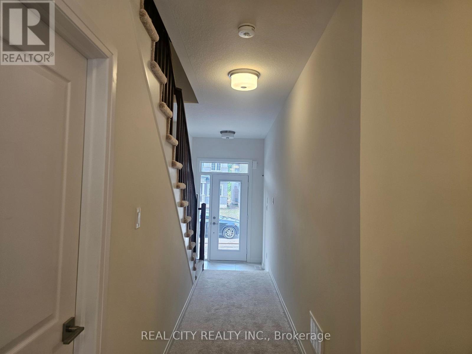 48 Mckernan Avenue, Brantford, Ontario  N3V 0C2 - Photo 8 - X12459070