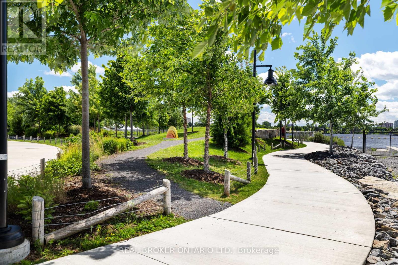 316 - 320 Miwate Private, Ottawa, Ontario  K1R 0E1 - Photo 19 - X12459078