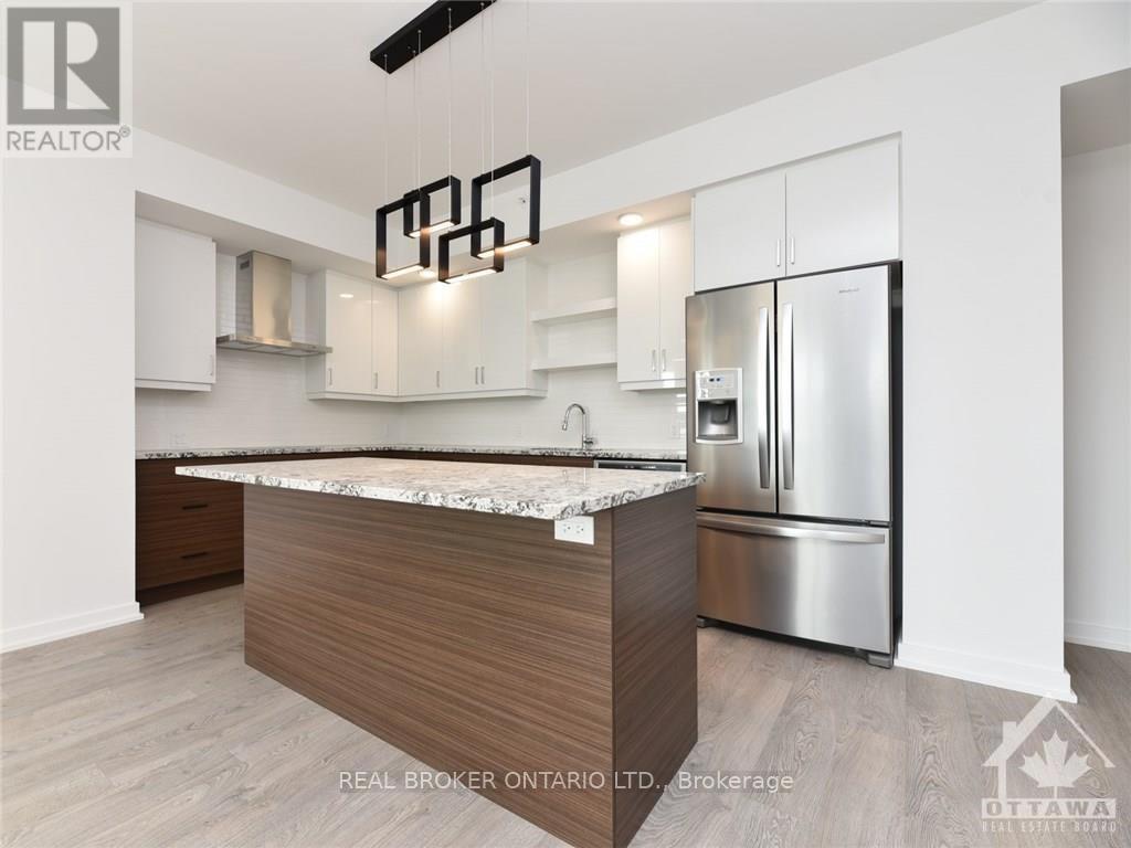 316 - 320 Miwate Private, Ottawa, Ontario  K1R 0E1 - Photo 5 - X12459078