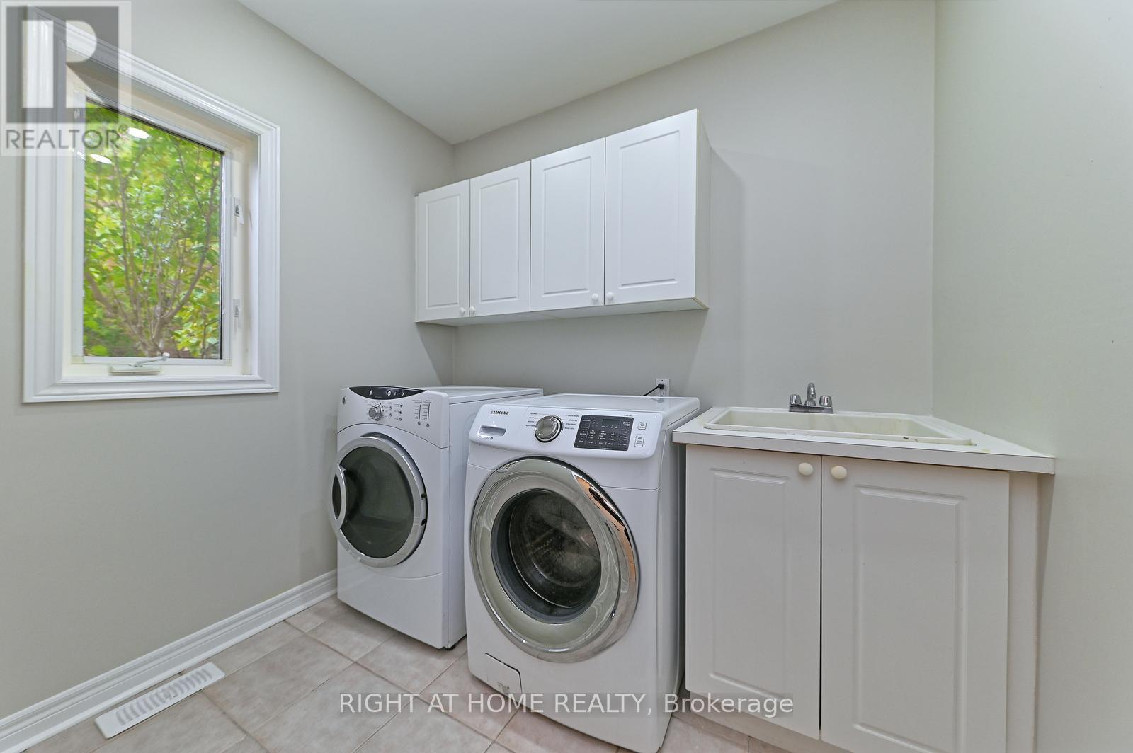 6843 Campbell Settler Court E, Mississauga, Ontario  L5W 1B3 - Photo 27 - W12459080