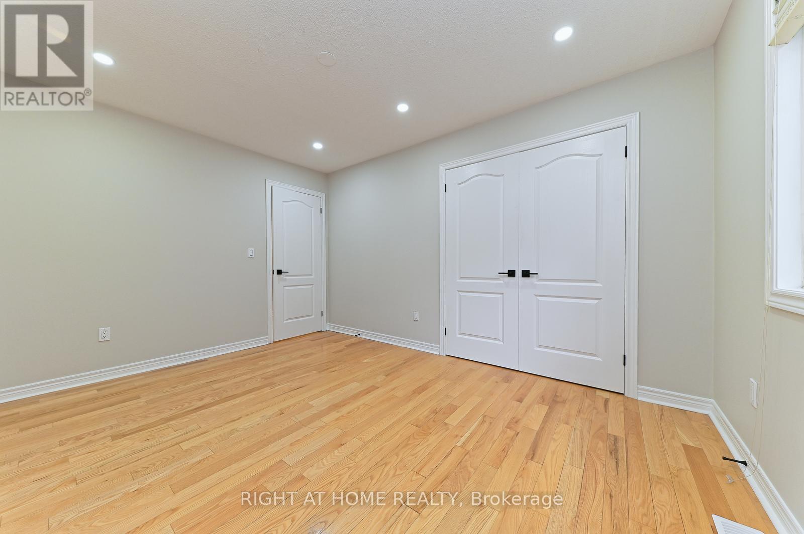 6843 Campbell Settler Court E, Mississauga, Ontario  L5W 1B3 - Photo 33 - W12459080