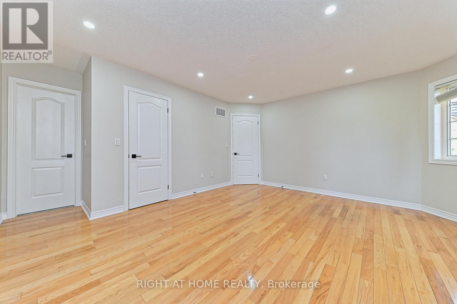 6843 Campbell Settler Court E, Mississauga, Ontario  L5W 1B3 - Photo 43 - W12459080