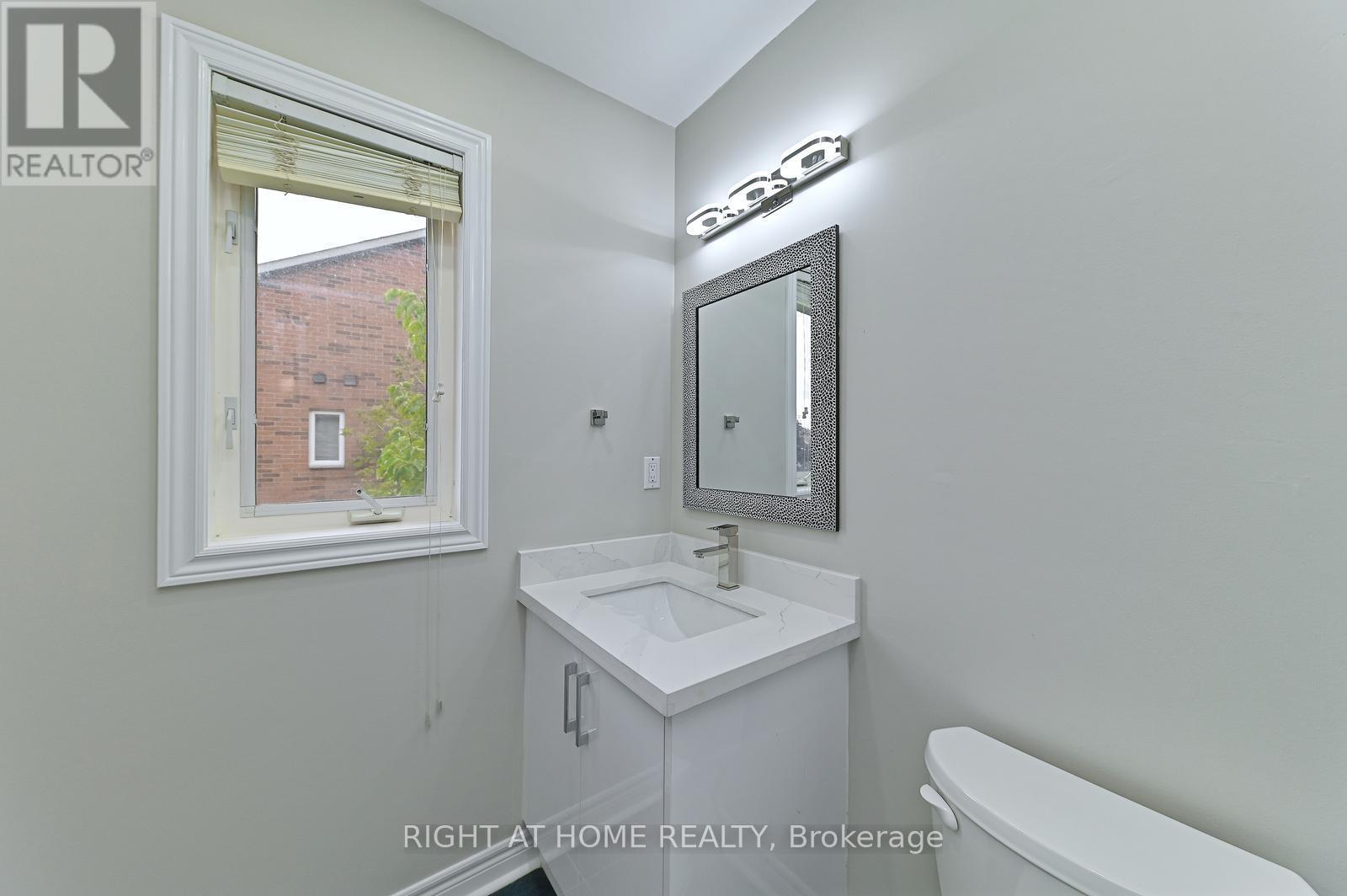 6843 Campbell Settler Court E, Mississauga, Ontario  L5W 1B3 - Photo 44 - W12459080