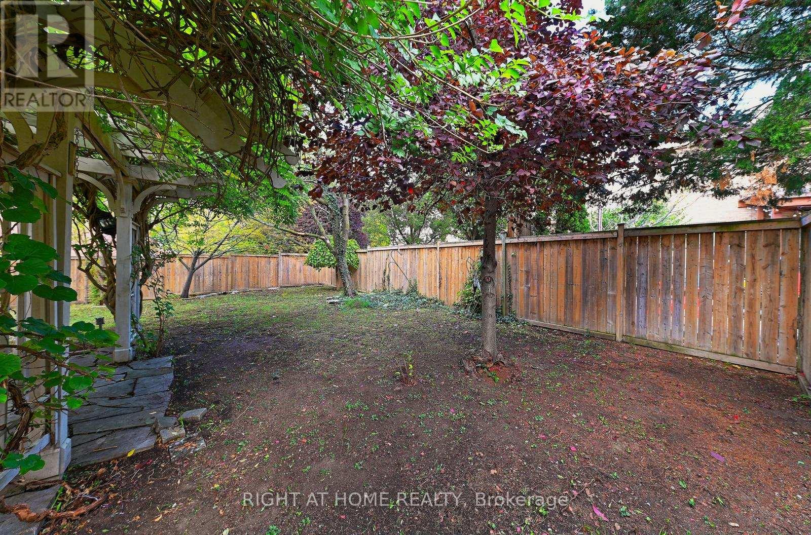 6843 Campbell Settler Court E, Mississauga, Ontario  L5W 1B3 - Photo 50 - W12459080