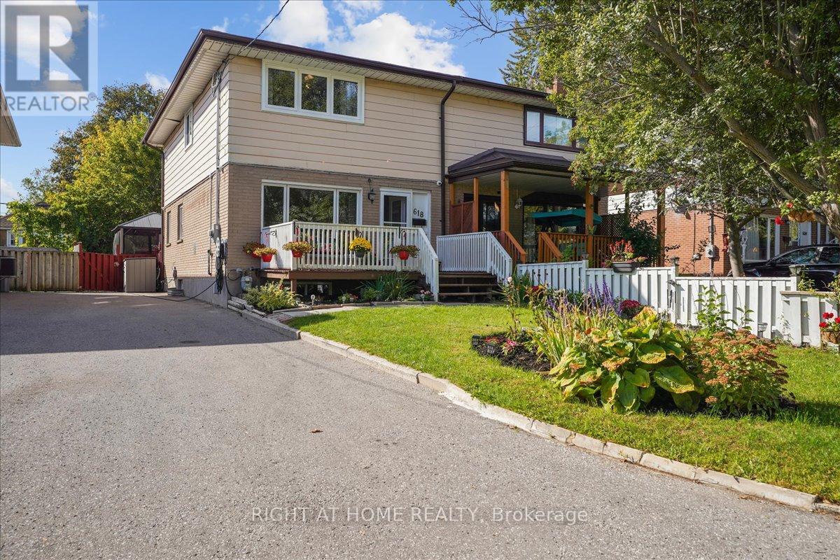 618 MINTO STREET, Oshawa, Ontario