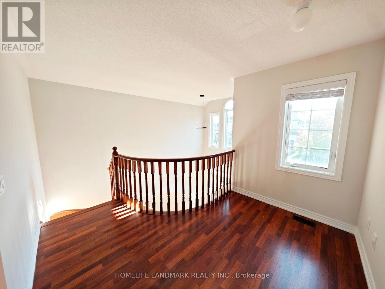 602 Clifford Perry Place, Newmarket, Ontario  L3X 0J2 - Photo 13 - N12459082