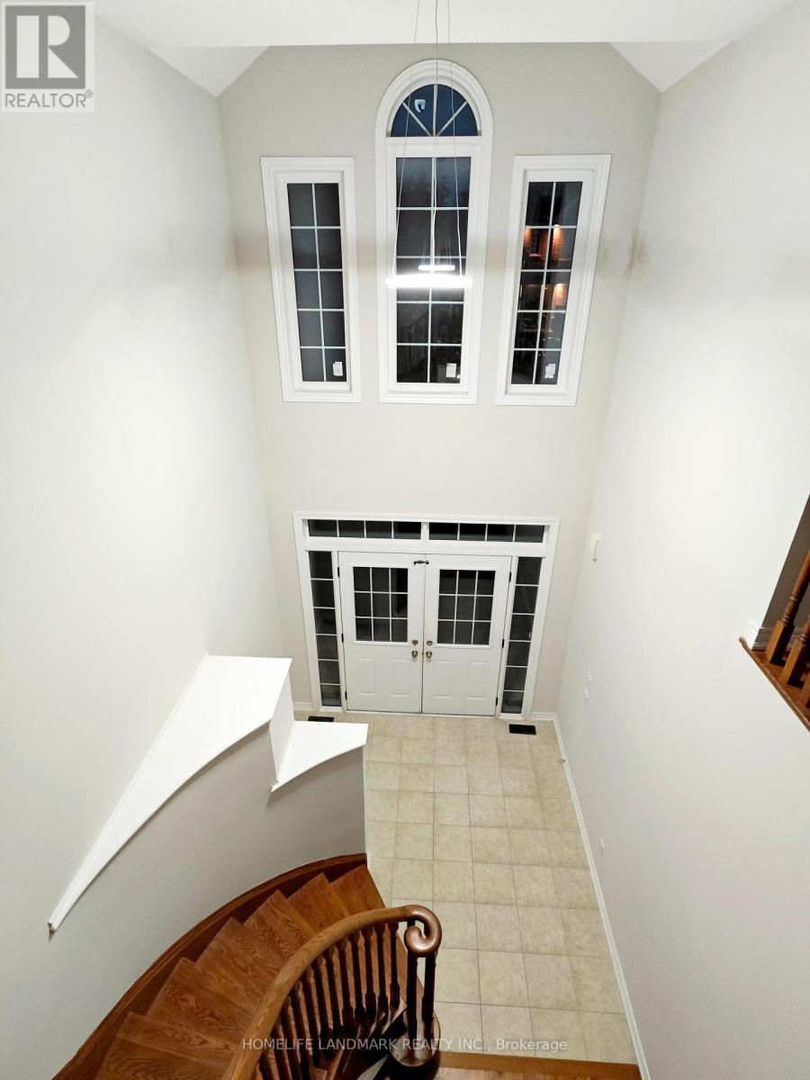 602 Clifford Perry Place, Newmarket, Ontario  L3X 0J2 - Photo 5 - N12459082