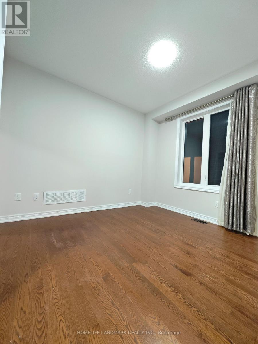602 Clifford Perry Place, Newmarket, Ontario  L3X 0J2 - Photo 6 - N12459082