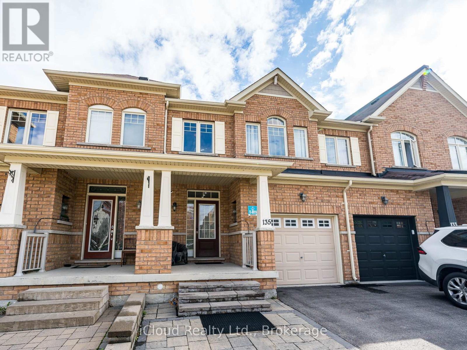 135 WINDROW STREET, Richmond Hill, Ontario