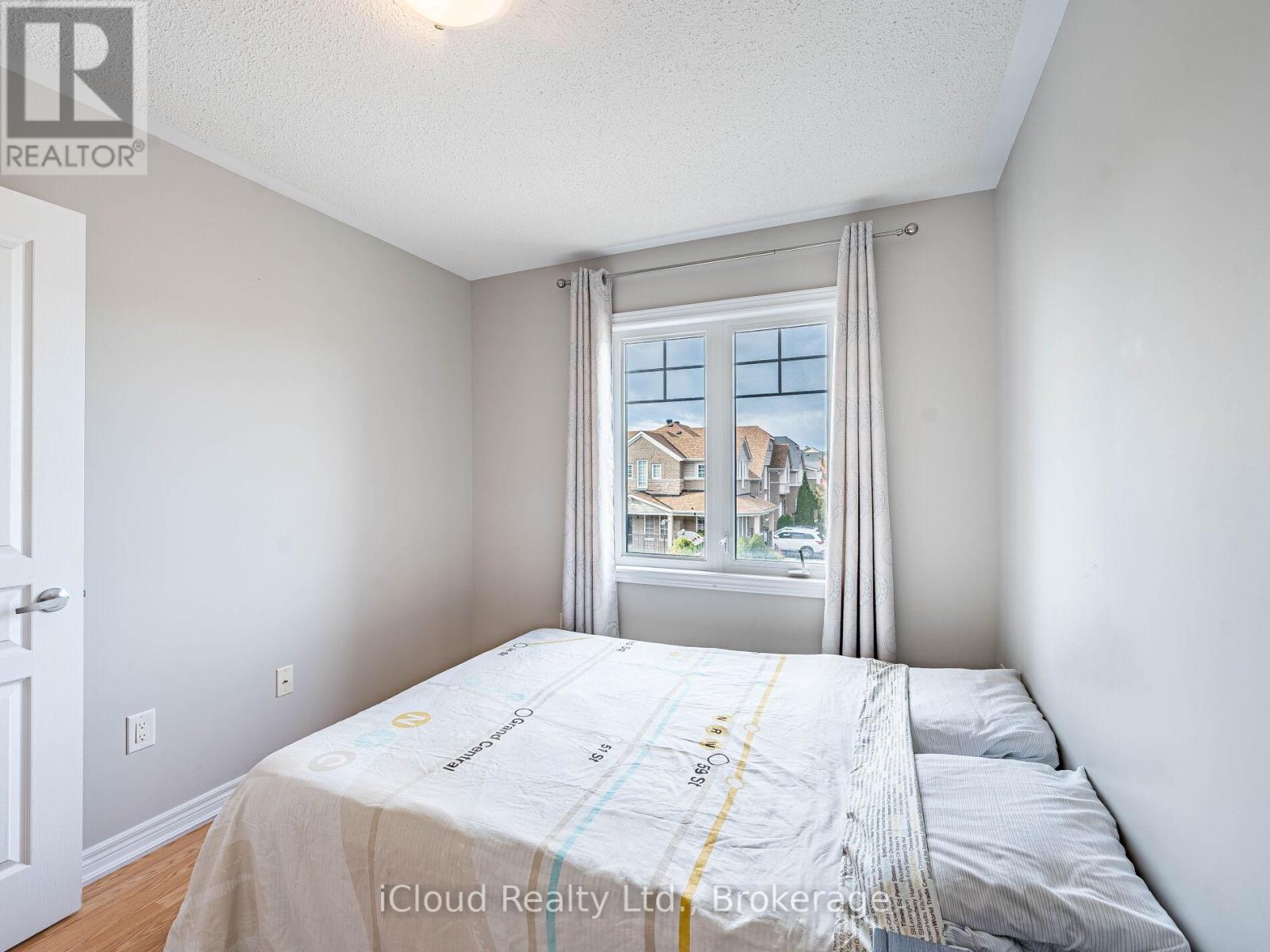 135 Windrow Street, Richmond Hill, Ontario  L4E 4Y4 - Photo 28 - N12455620