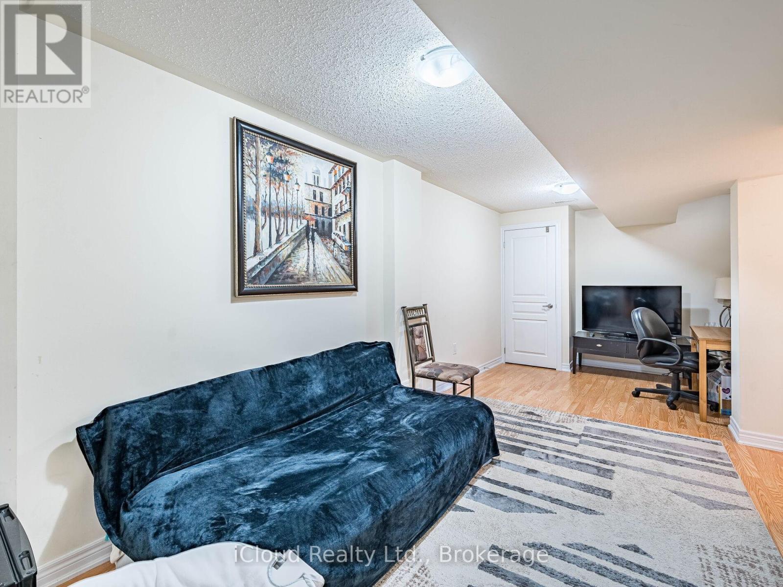 135 Windrow Street, Richmond Hill, Ontario  L4E 4Y4 - Photo 36 - N12455620
