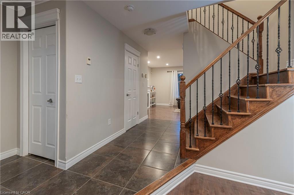 374 Fairway Road, Woodstock, Ontario  N4T 0E1 - Photo 8 - 40769659