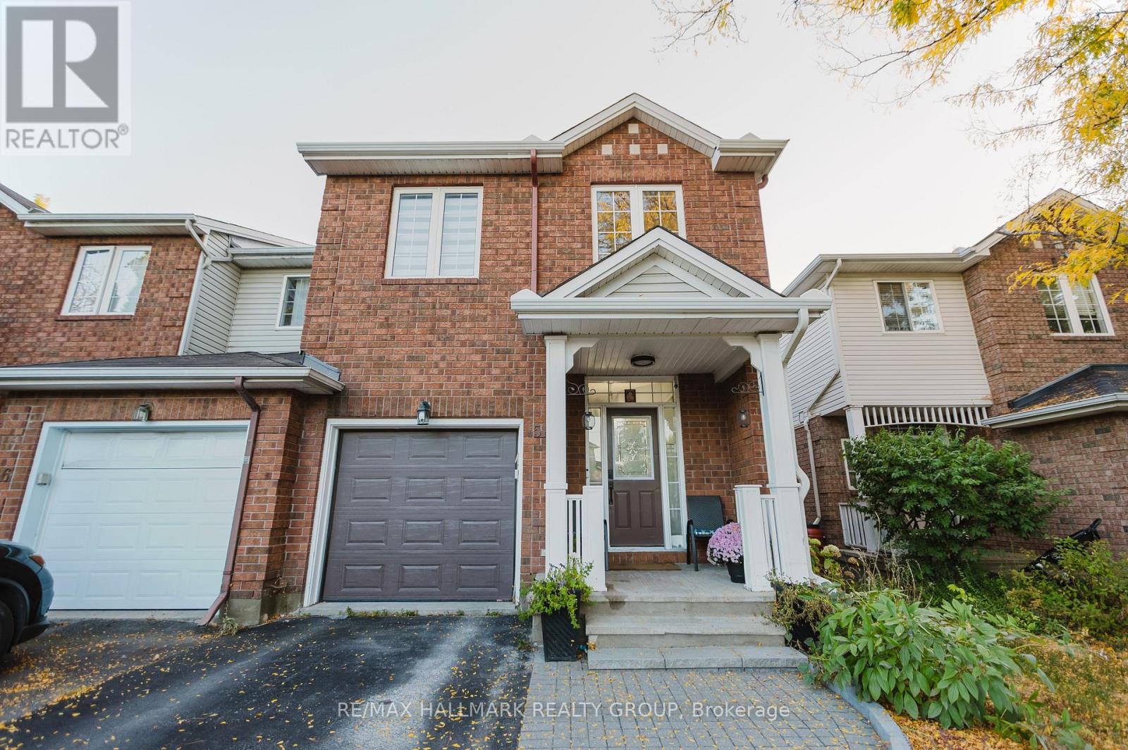 584 Wild Shore Crescent, Ottawa, Ontario  K1V 1T4 - Photo 2 - X12459091