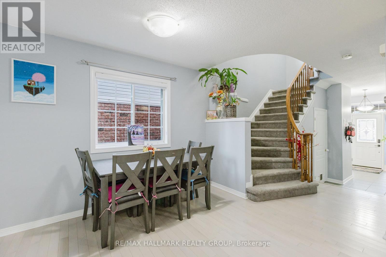 584 Wild Shore Crescent, Ottawa, Ontario  K1V 1T4 - Photo 4 - X12459091