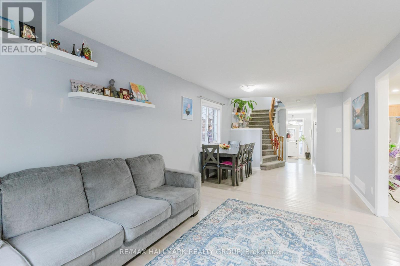 584 Wild Shore Crescent, Ottawa, Ontario  K1V 1T4 - Photo 6 - X12459091