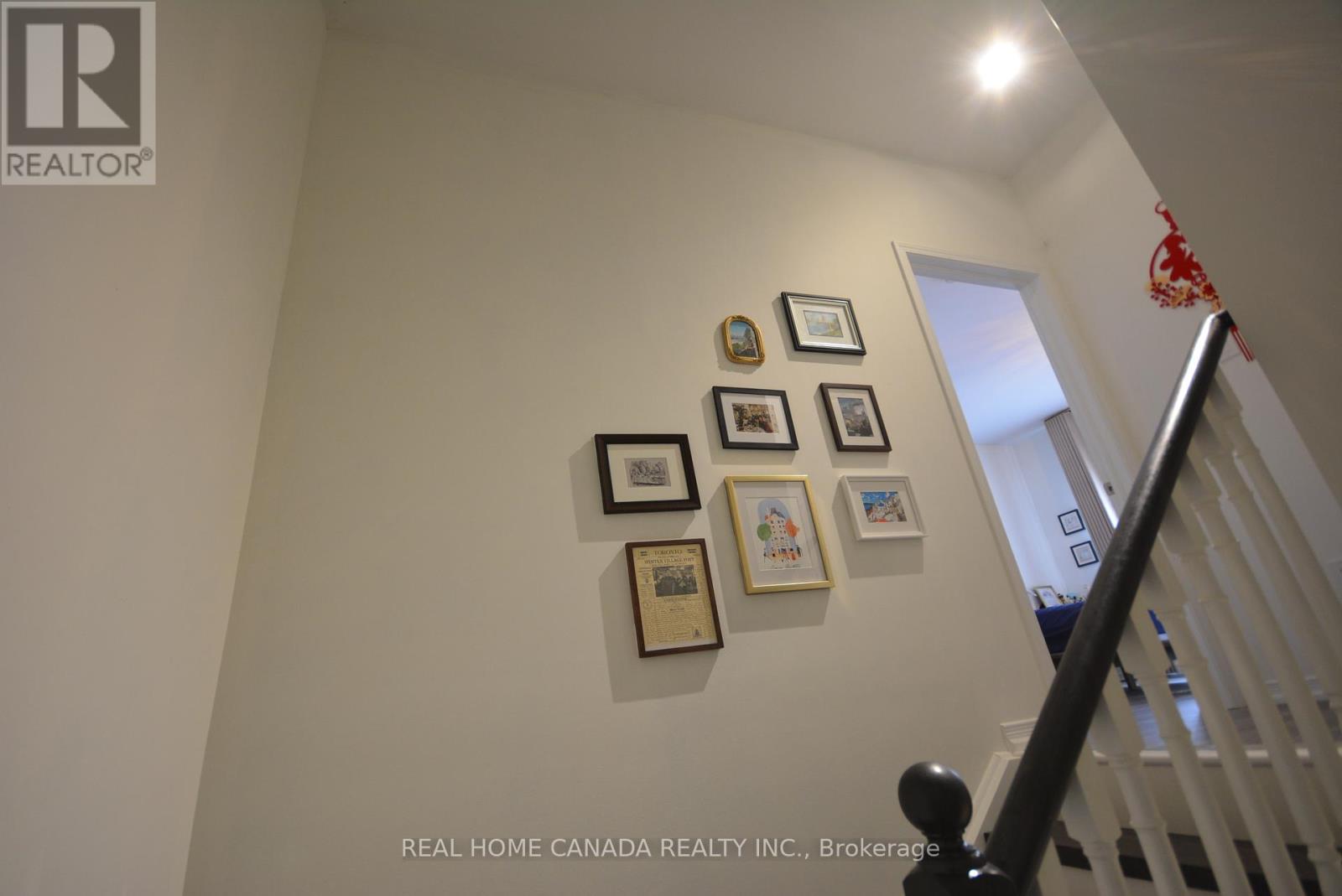 Th 14 - 25 Coneflower Crescent, Toronto, Ontario  M2R 0A5 - Photo 15 - C12459097