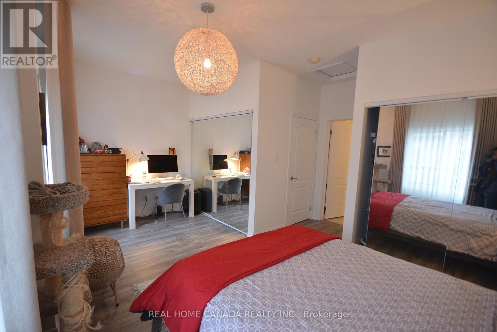 Th 14 - 25 Coneflower Crescent, Toronto, Ontario  M2R 0A5 - Photo 17 - C12459097