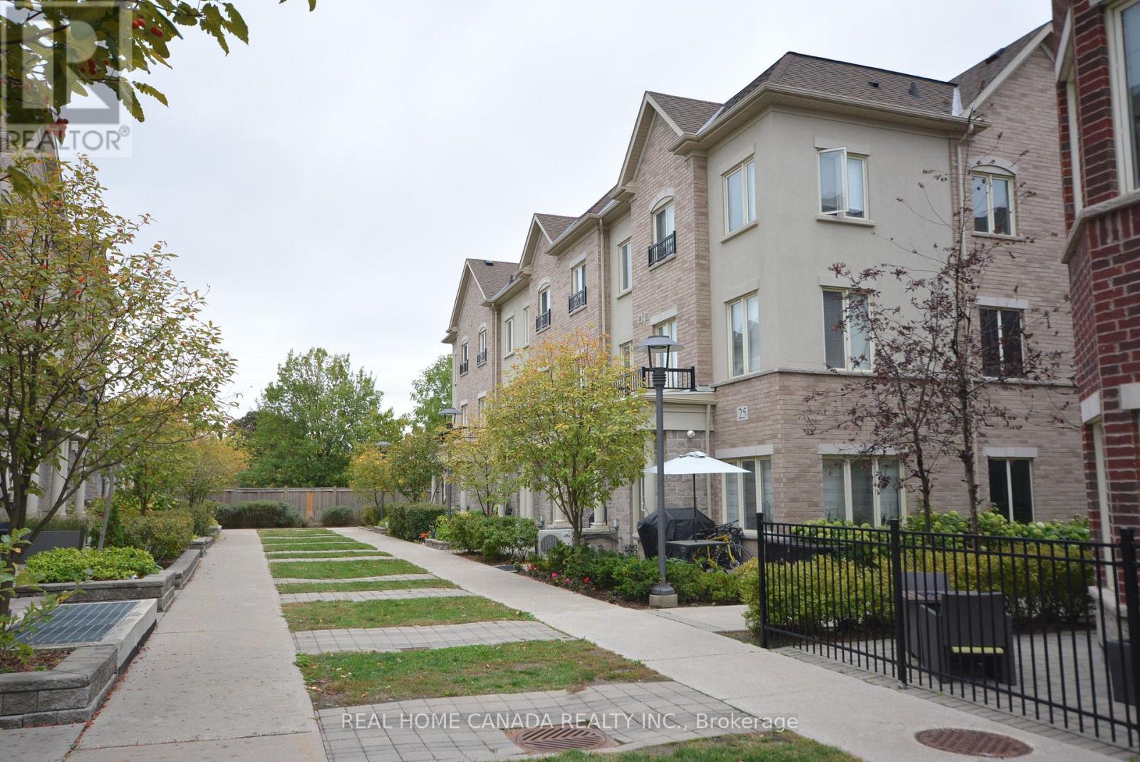 Th 14 - 25 Coneflower Crescent, Toronto, Ontario  M2R 0A5 - Photo 33 - C12459097