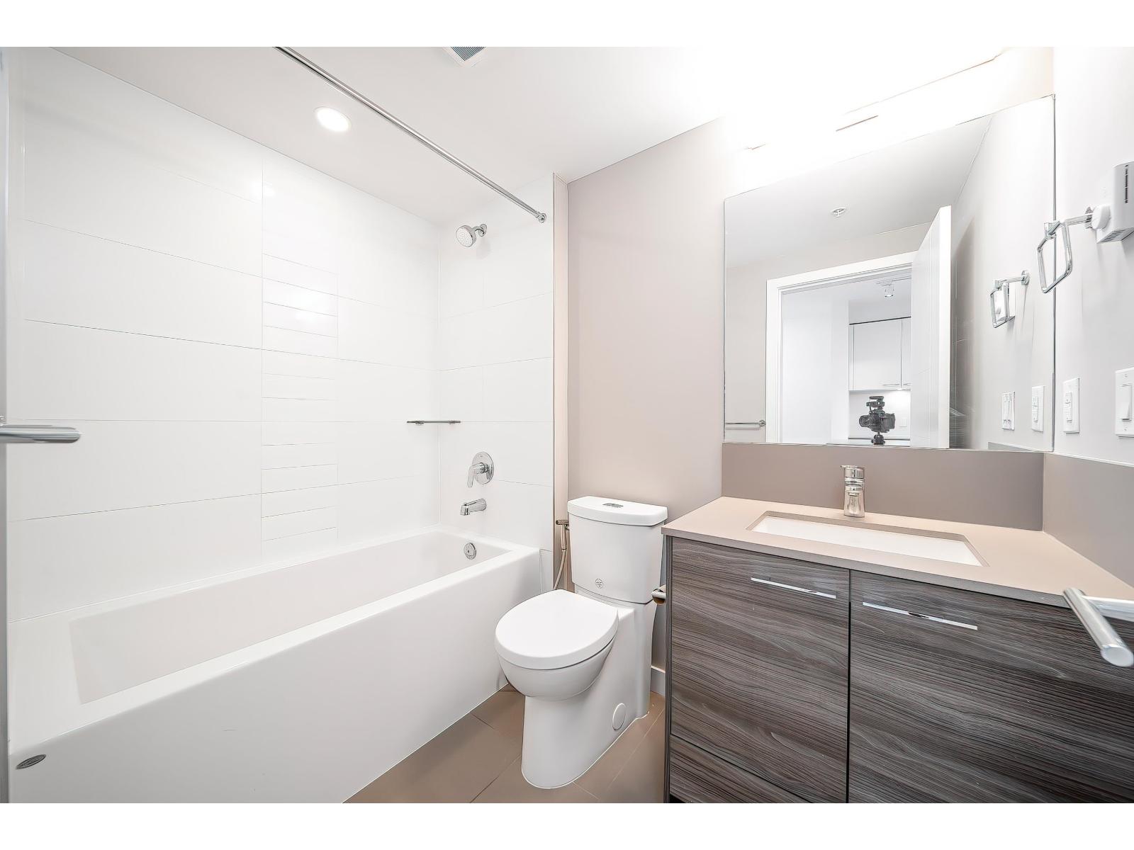 121 13963 105 Boulevard, Surrey, British Columbia V3T 0M9 - Photo 6 - R3055967