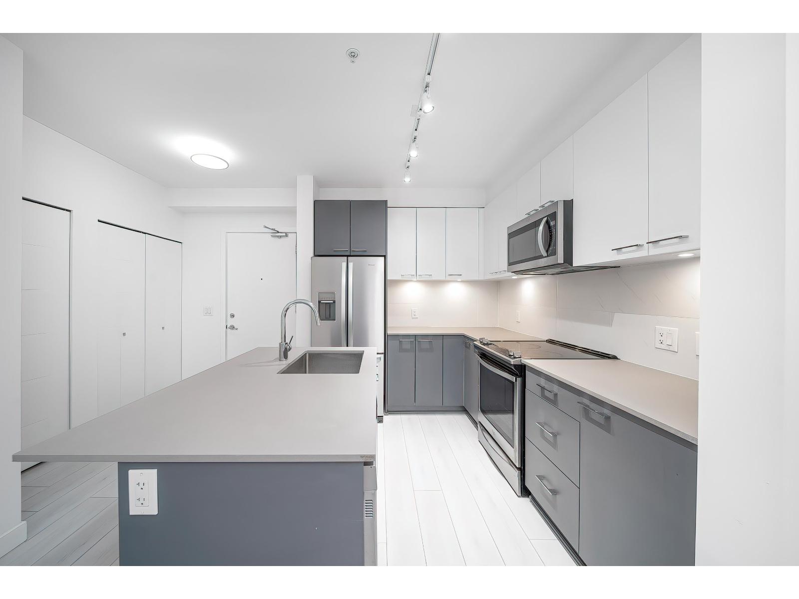 121 13963 105 Boulevard, Surrey, British Columbia V3T 0M9 - Photo 4 - R3055967