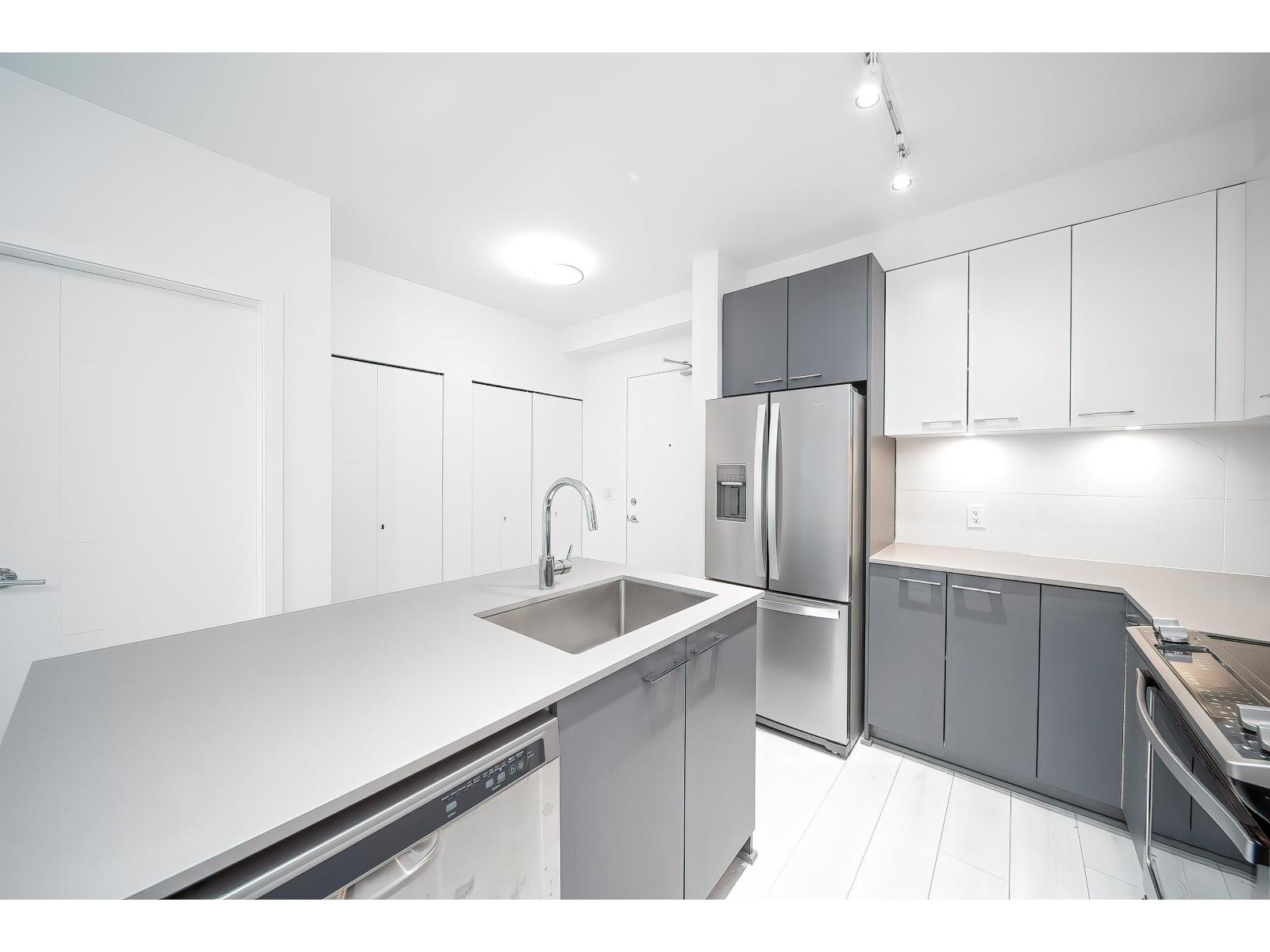 121 13963 105 Boulevard, Surrey, British Columbia V3T 0M9 - Photo 5 - R3055967