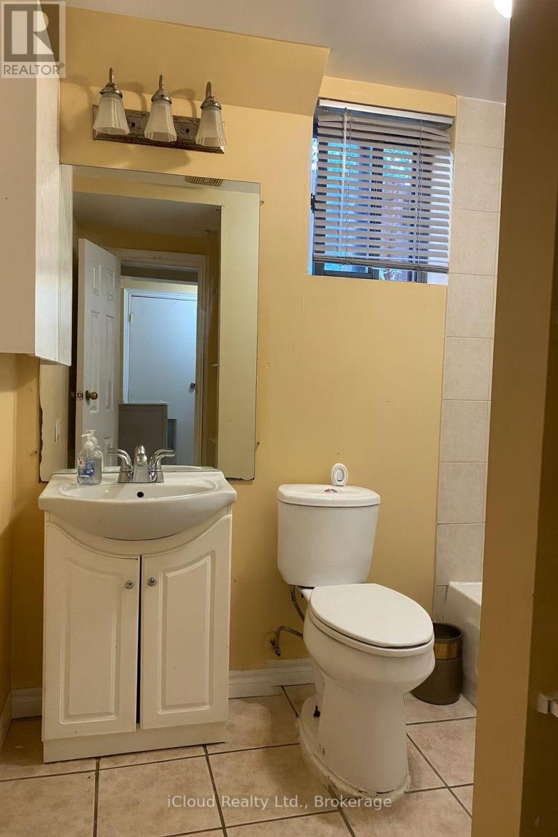63 Evans Avenue, Toronto, Ontario  M8Z 1H4 - Photo 3 - W12424865