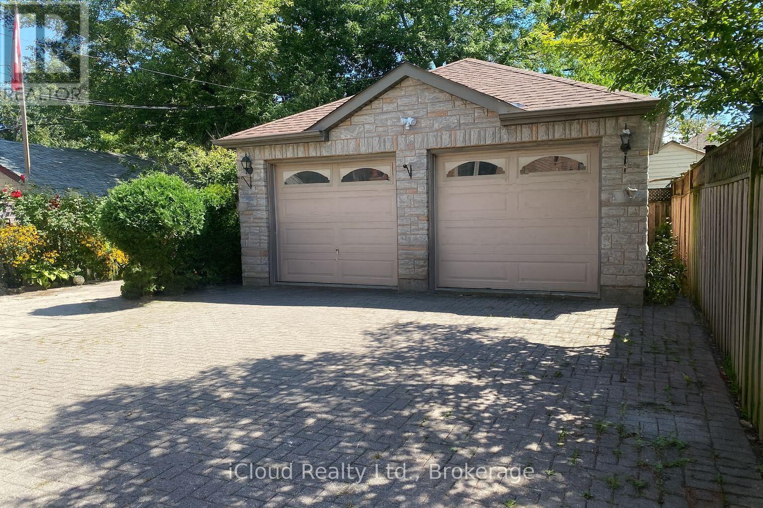 63 Evans Avenue, Toronto, Ontario  M8Z 1H4 - Photo 7 - W12424865