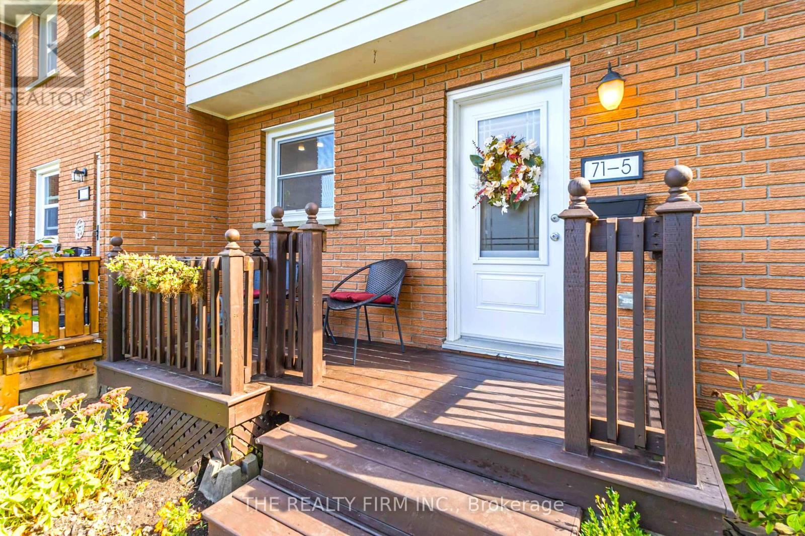 5 - 71 Parkside Drive, St. Thomas, Ontario  N5R 3V1 - Photo 4 - X12459104