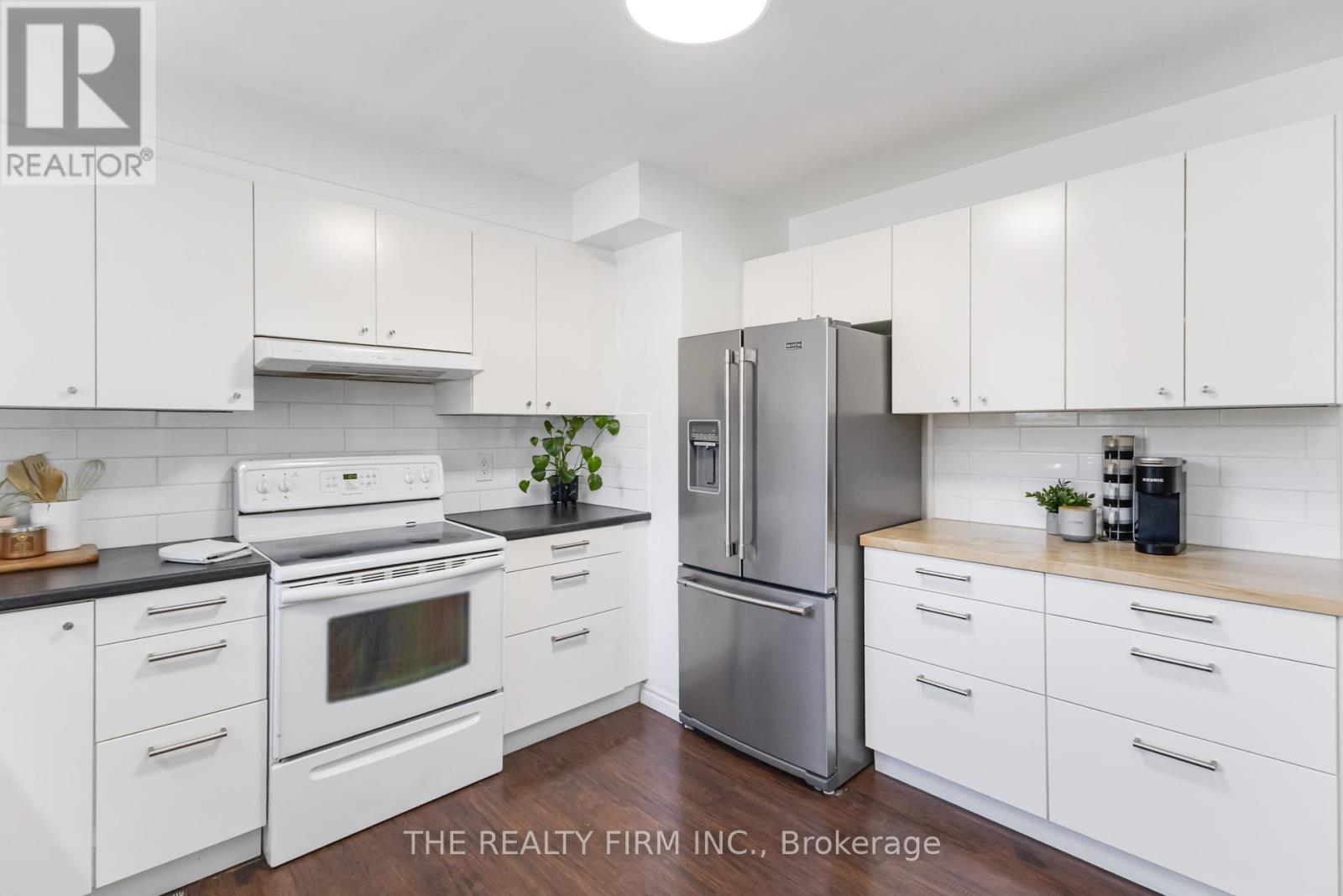 5 - 71 Parkside Drive, St. Thomas, Ontario  N5R 3V1 - Photo 8 - X12459104